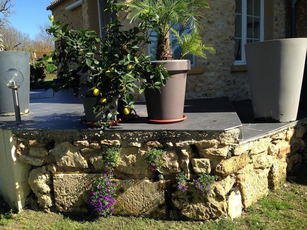 Les Camelias Bed & Breakfast Lalinde Eksteriør bilde