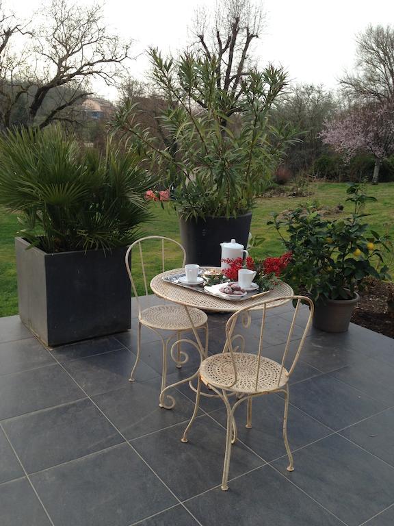 Les Camelias Bed & Breakfast Lalinde Eksteriør bilde